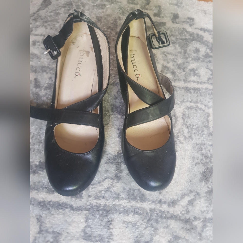 Black Bucco Cross Strap Dancing Style Heel 8.5